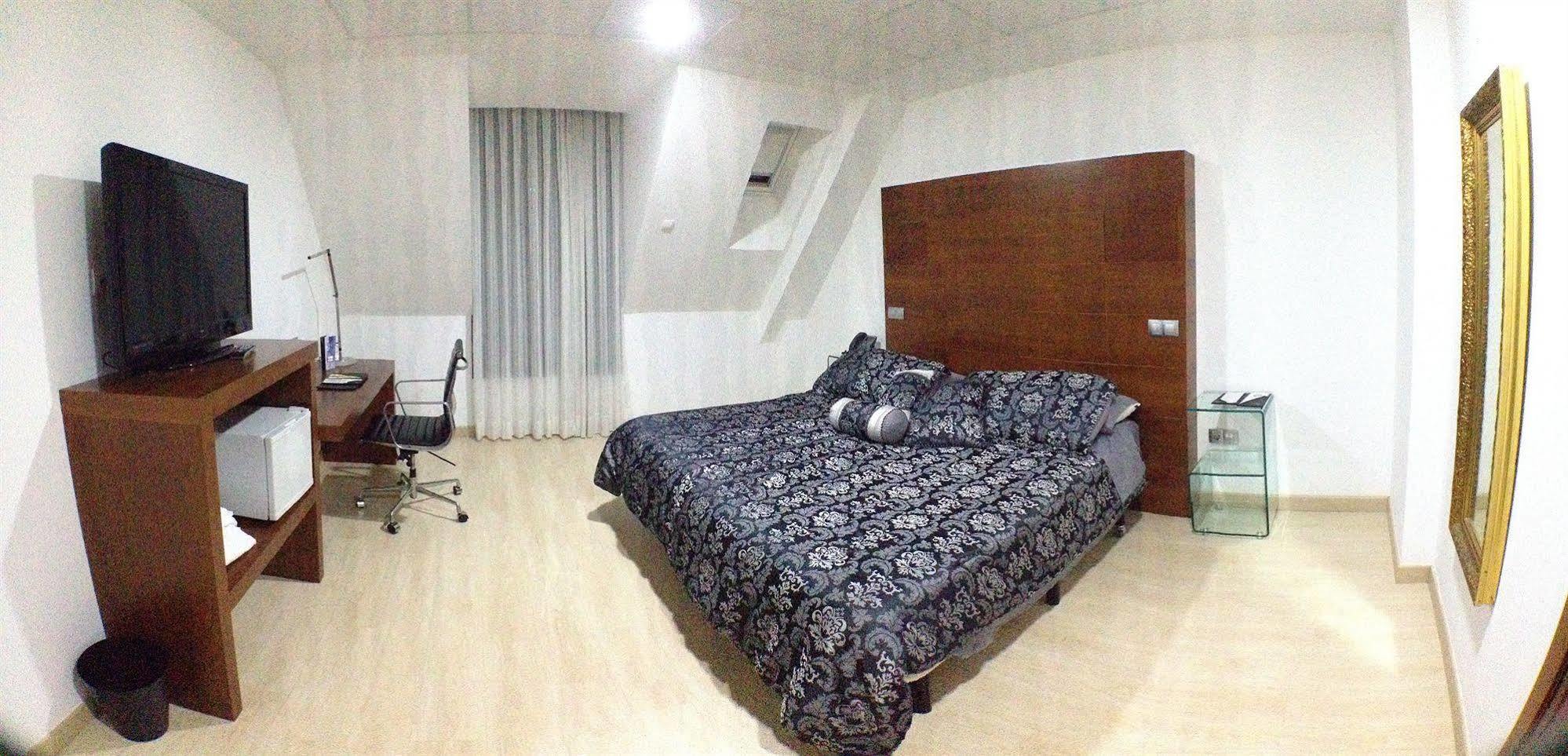 Nap Oviedo 호텔 외부 사진